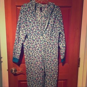 💙Girls blue leopard pajama onesie💙